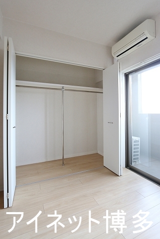 収納　かさばるお洋服もたっぷり収納可能です
