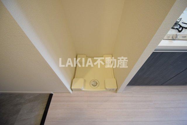 その他設備　室内洗濯機置場です。一人暮らし用の洗濯機は充分入ります。