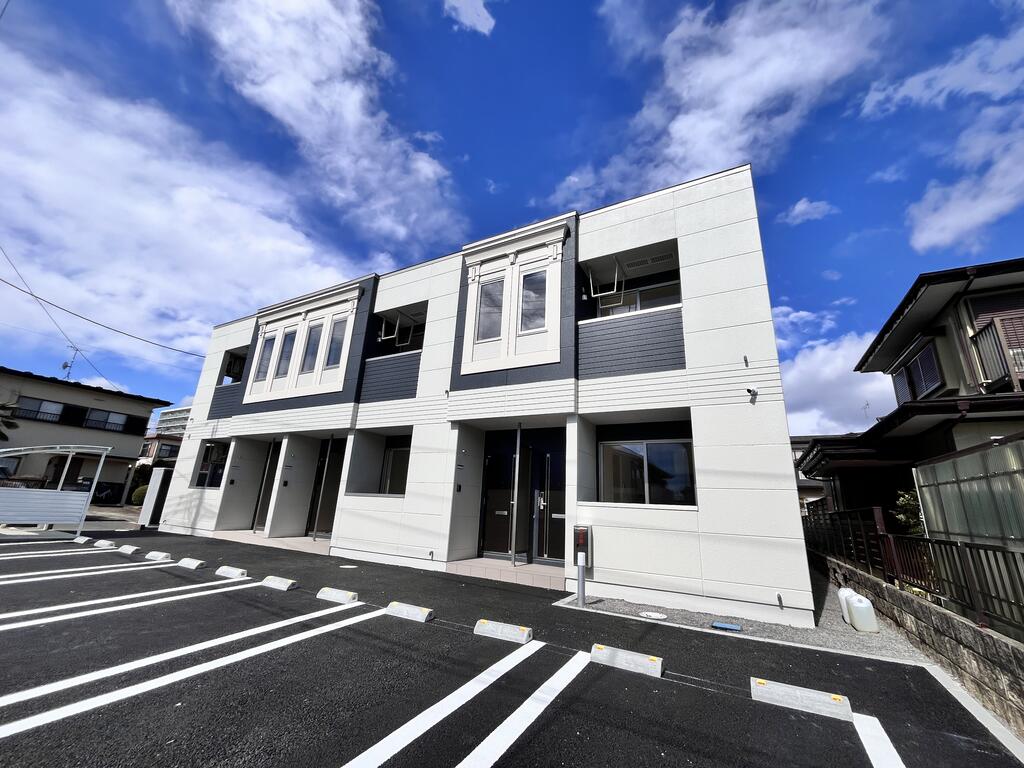 建物外観　※同型建物参考画像　現況優先