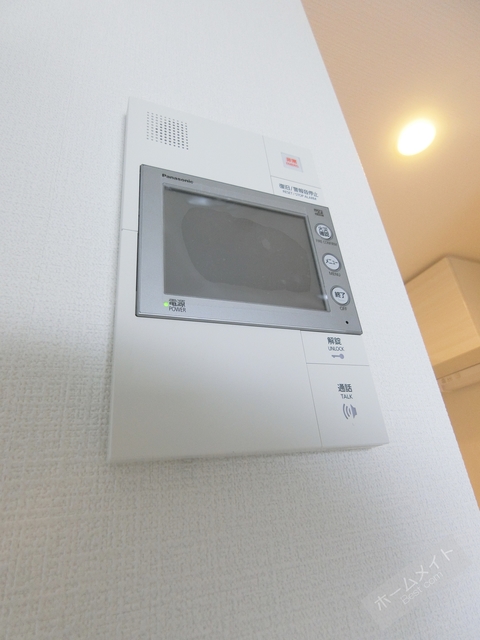 セキュリティ　カラーモニターホンで来訪者を確認できます♪
