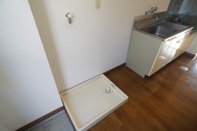 その他　雨の日でもお洗濯ができる！室内洗濯機置場付です☆
