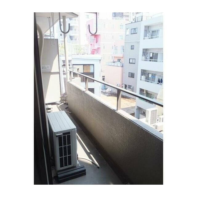 バルコニー　バルコニー付きです