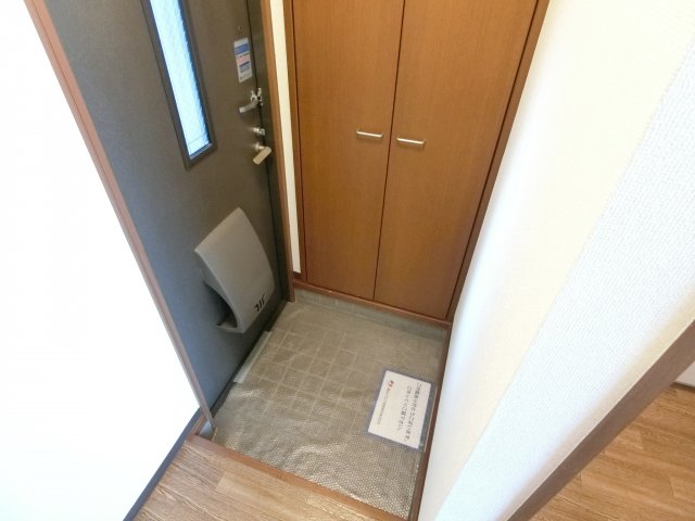玄関　別号室の参考写真です。