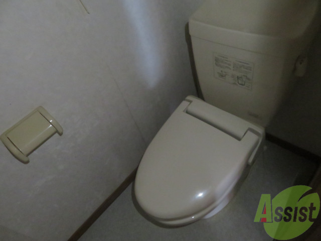 トイレ　こちらはトイレです。清潔感があり、安心して使用できます。