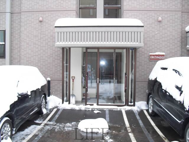 駐車場　エントランス
