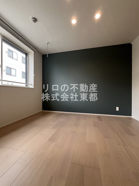 その他部屋・スペース　アクセントクロス仕様で、お部屋をオシャレに演出してくれます♪