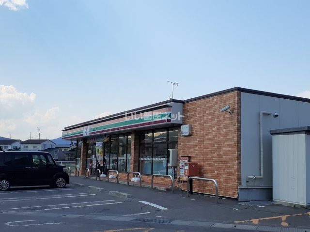 コンビニ　セブンイレブン黒木店（コンビニ）まで248m