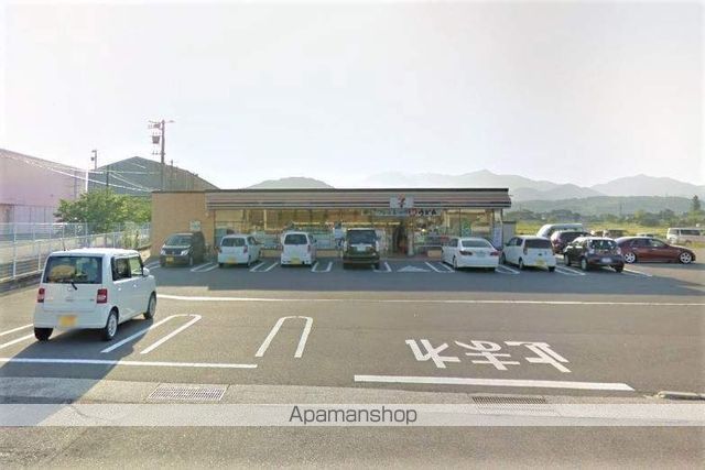 コンビニ　セブンイレブン（コンビニ）まで79m