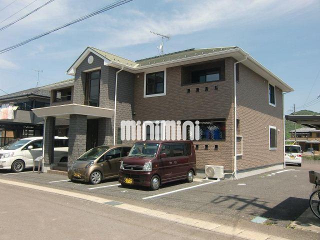 建物外観　全室角部屋。日当り良好。