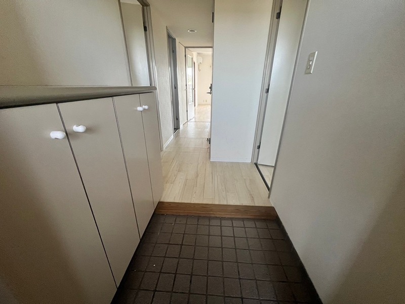 玄関　別部屋参照