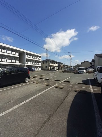 駐車場　駐車場完備です