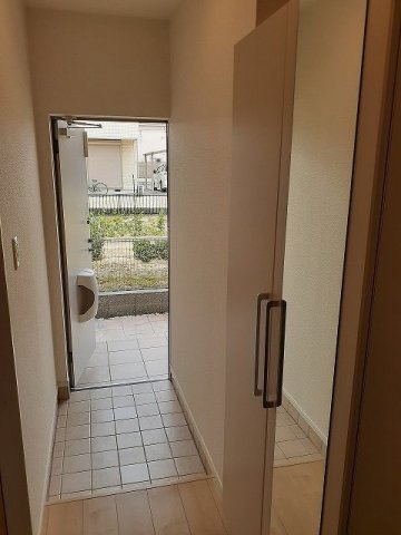 玄関　シンプルで使いやすい玄関です