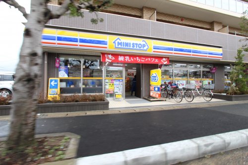 コンビニ　ミニストップ 浦安猫実2丁目店（コンビニ）まで409m