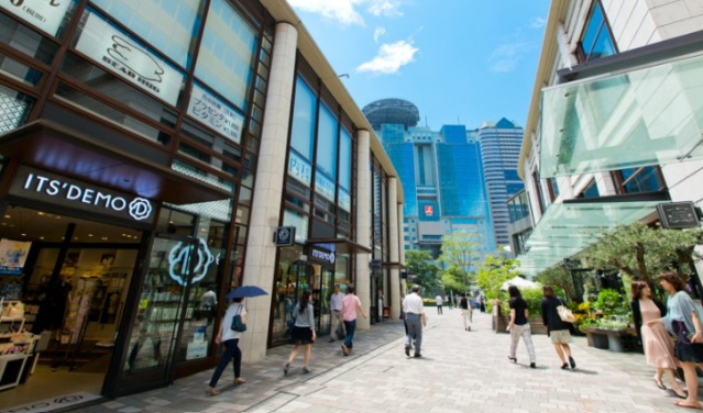 ショッピングセンター　赤坂BizタワーSHOPS＆DINING（ショッピングセンター）まで475m