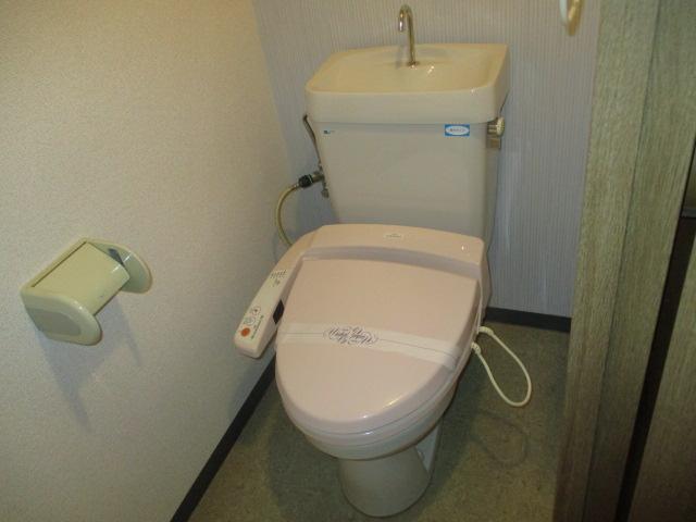 トイレ　トイレもきれいです