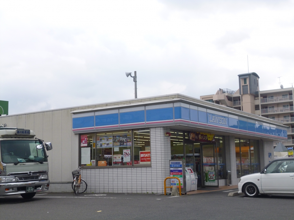 コンビニ　ローソン（コンビニ）まで96m