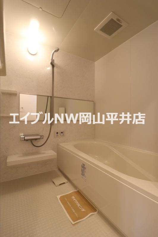 バス・シャワールーム　広々一坪バス