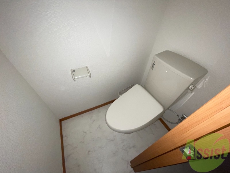 トイレ　トイレはシャワー付きトイレでキレイです！
