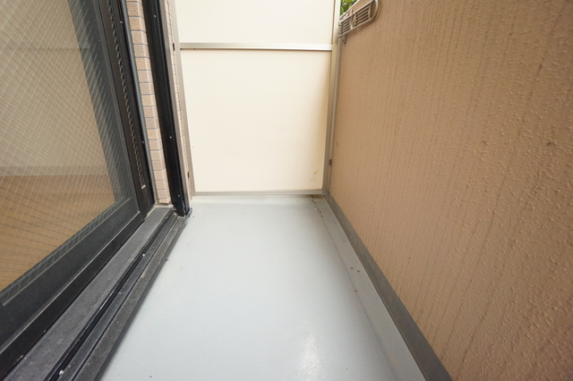 バルコニー　別部屋の写真です。