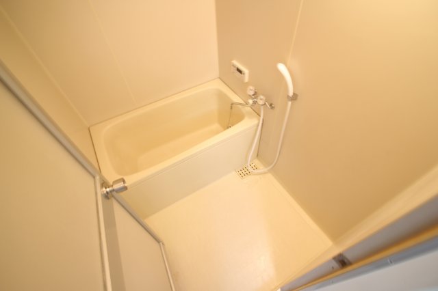 バス・シャワールーム　※別部屋写真