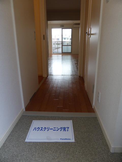 玄関　落ち着いた玄関です