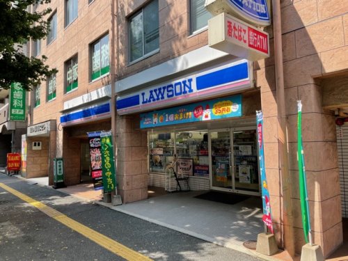 コンビニ　ローソン筑紫通比恵町店（コンビニ）まで140m