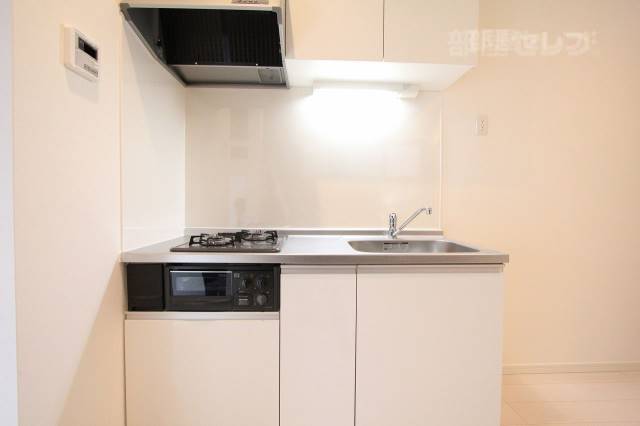 キッチン　２口コンロのシステムキッチンです