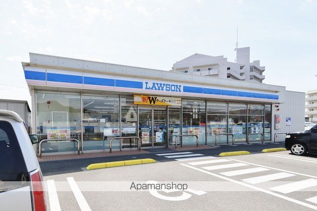小学校　鳴門市第一小学校（小学校）まで553m