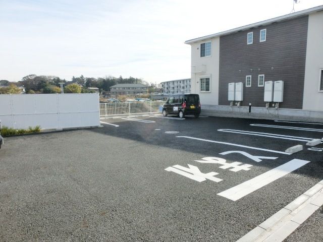 駐車場　敷地内駐車場スペースございます。