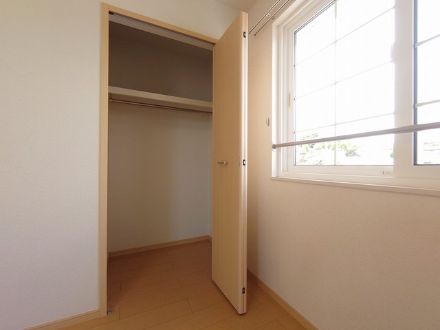 収納　クローゼット（洋室6帖）