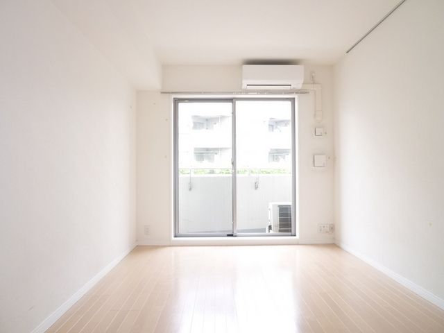 居室・リビング　★明るくてきれいなお部屋★