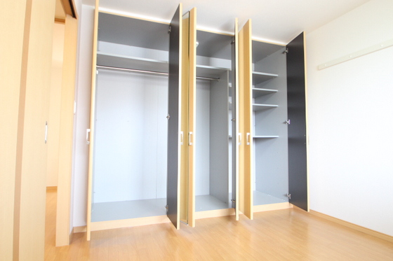 収納　※別部屋の写真です