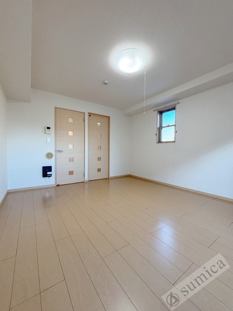 居室・リビング　日当たりのいいお部屋です♪
