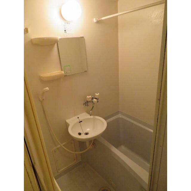 バス・シャワールーム　※別部屋写真参照