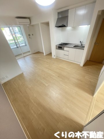 居室・リビング　反転タイプのお部屋です（現況を優先します）