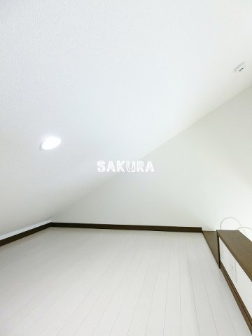 収納　使い勝手の良いロフト付き！