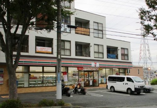 コンビニ　セブン-イレブン 横浜中田東１丁目店（コンビニ）まで607m