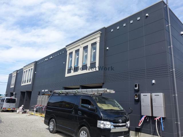 建物外観　建築中