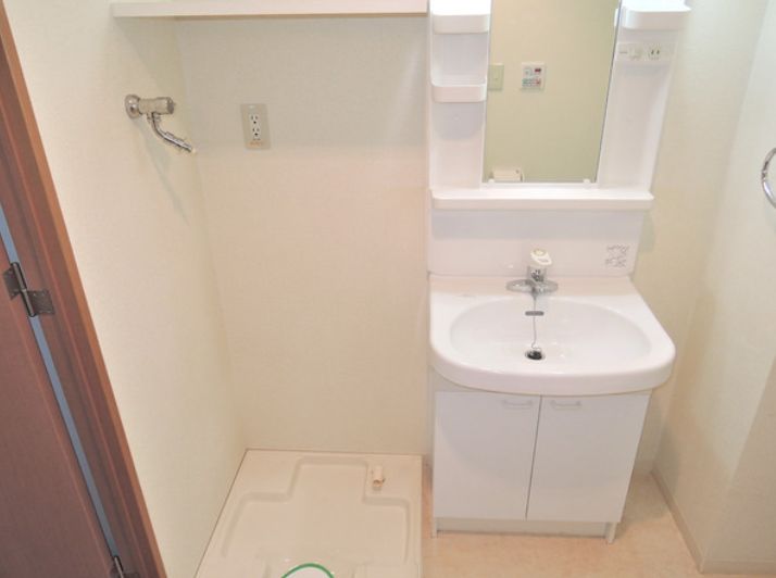 洗面設備　弊社は都内全域の物件をご紹介可能です！
