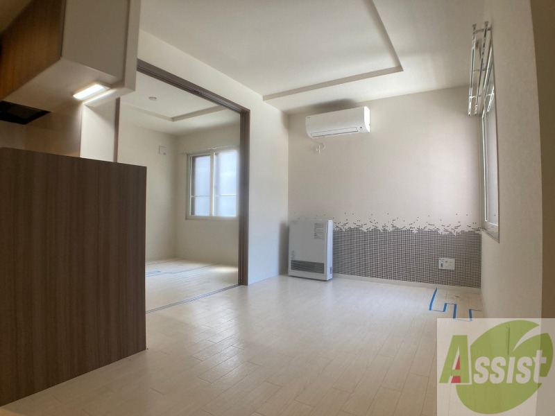 居室・リビング　広くてキレイなお部屋が広がっていて、充実した生活が送れそう。