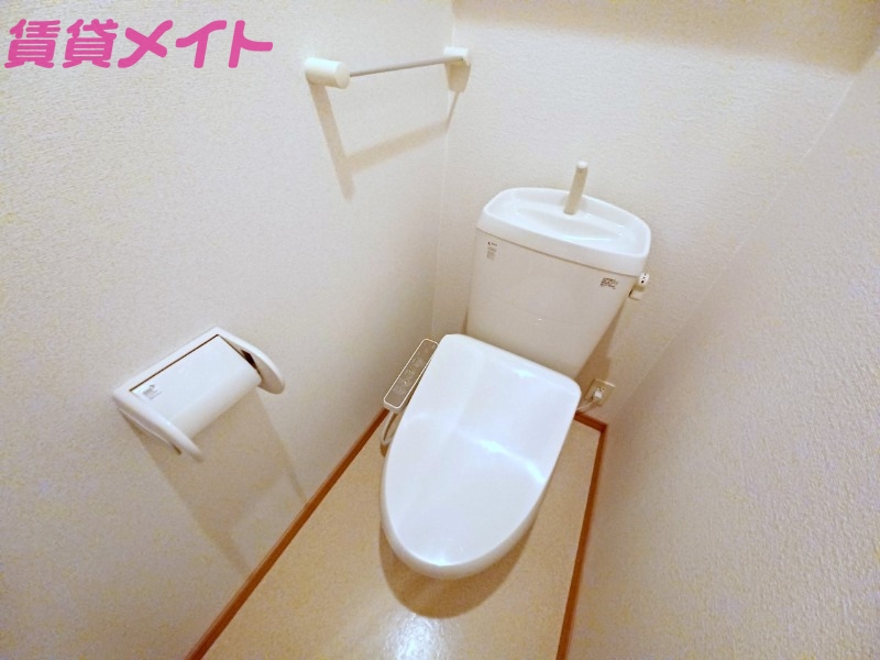 トイレ　同型参考写真