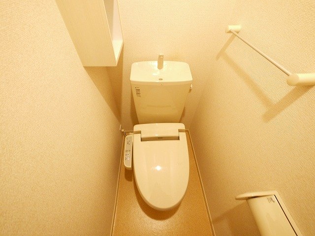 トイレ　トイレもきれいです