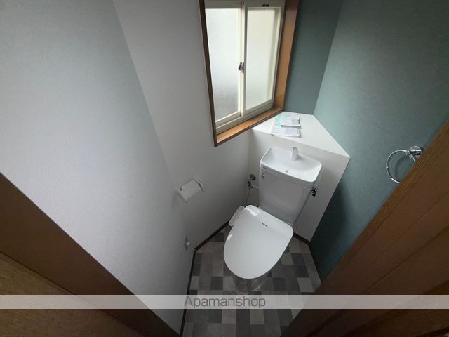 五月田町戸建のトイレ写真