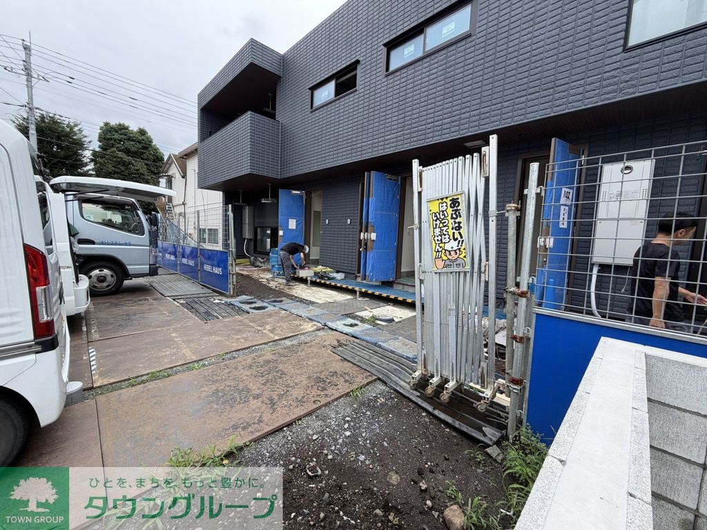 駐車場　駐車場