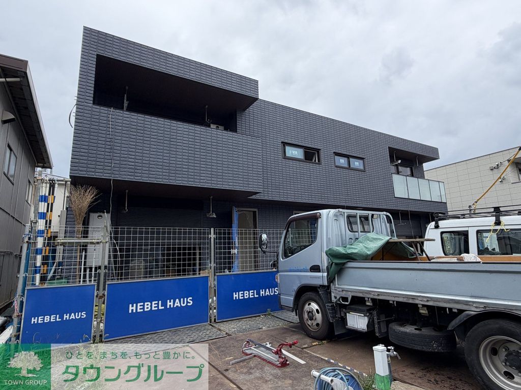 建物外観　エントランス