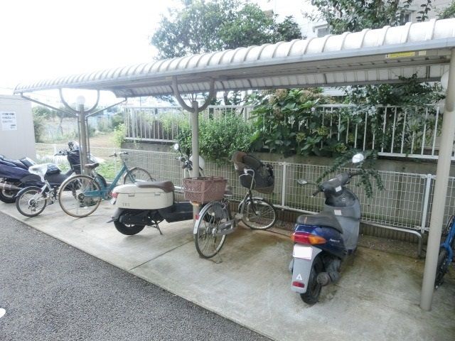 その他　駐輪場あります♪