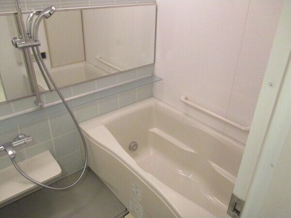 バス・シャワールーム　同マンション別部屋（室内イメージ写真）