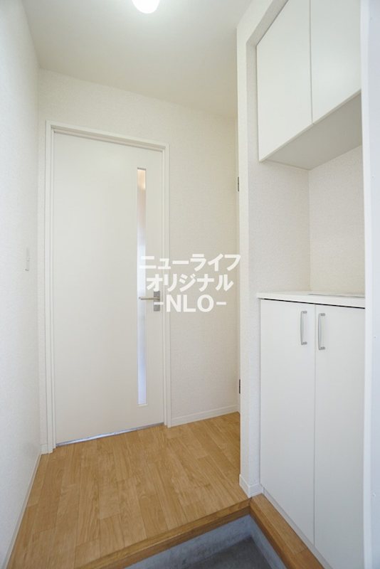 玄関　使い勝手と収納力に優れたセパレートタイプシューズボックス付☆