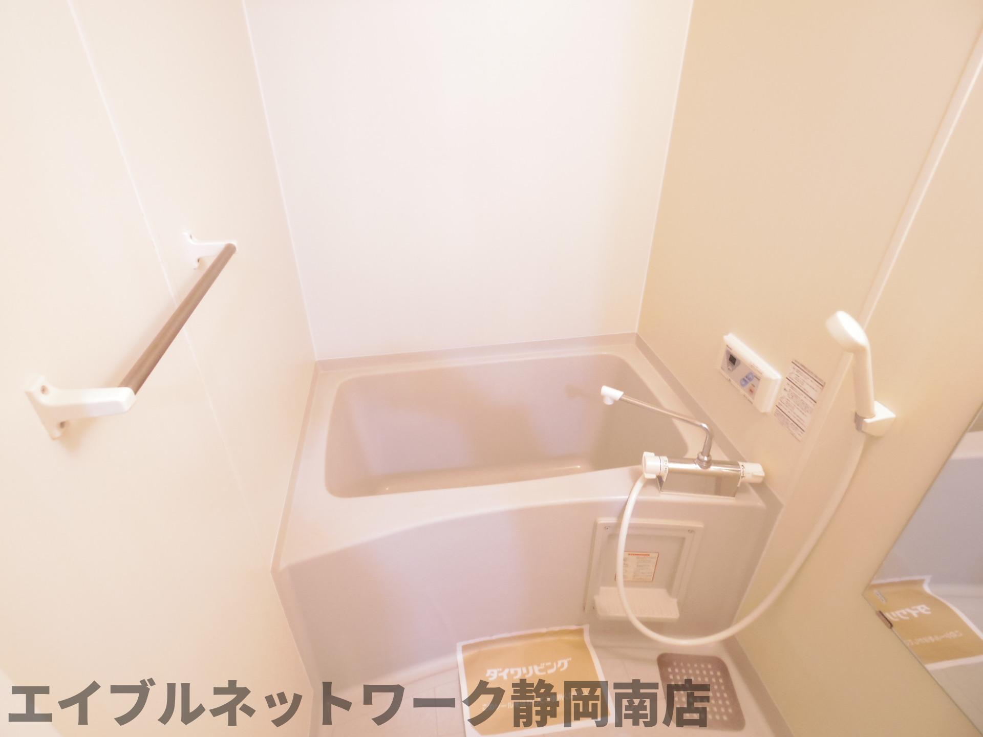 バス・シャワールーム　日々の疲れを癒すお風呂付です