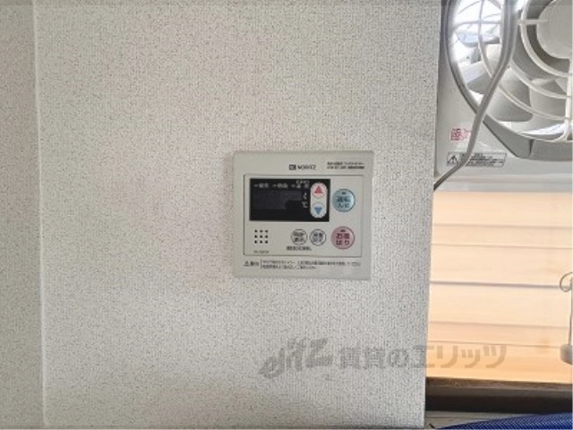 その他設備　給湯器リモコン